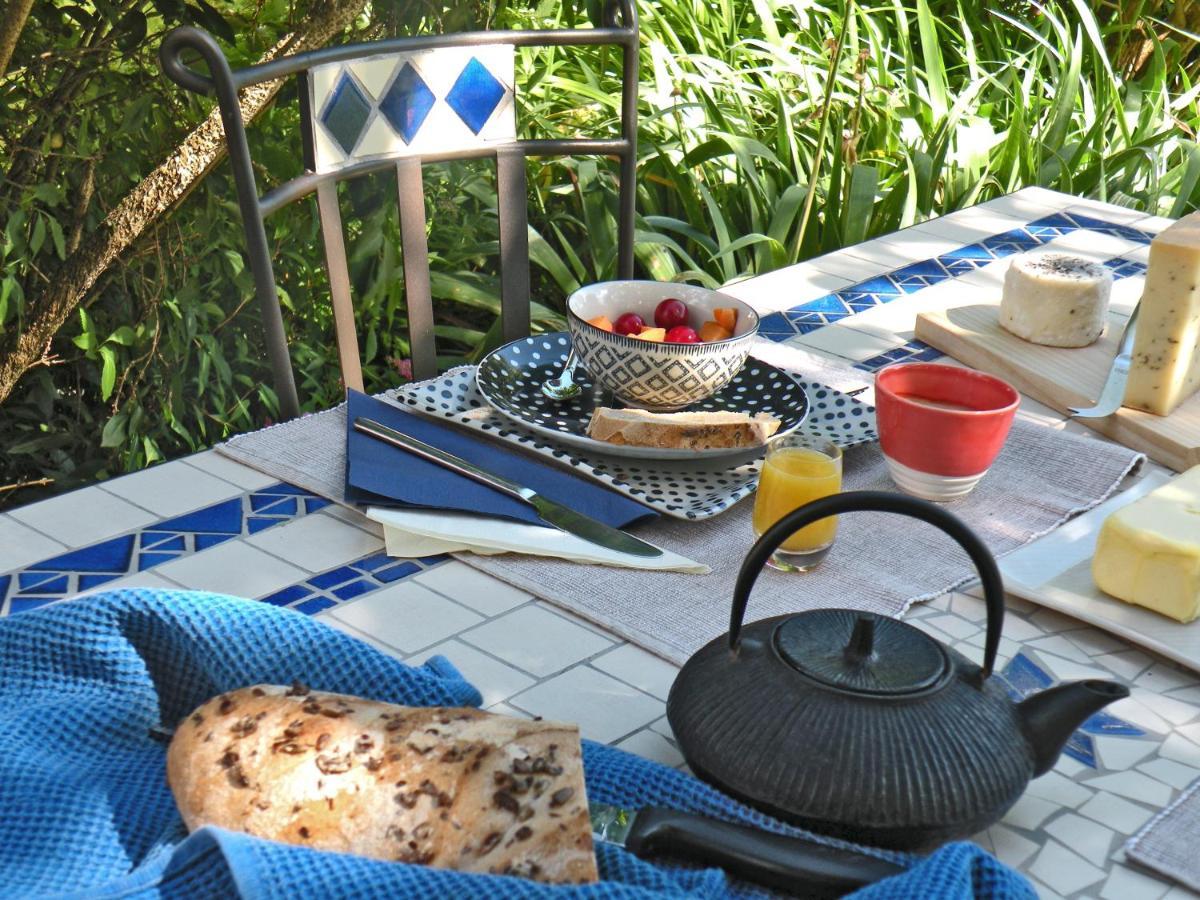 Le Pre Bed & Breakfast Juriens ภายนอก รูปภาพ