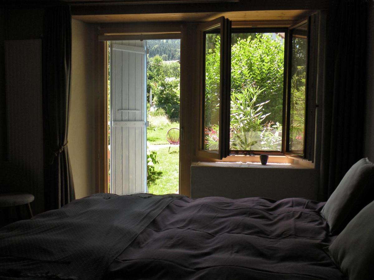 Le Pre Bed & Breakfast Juriens ภายนอก รูปภาพ